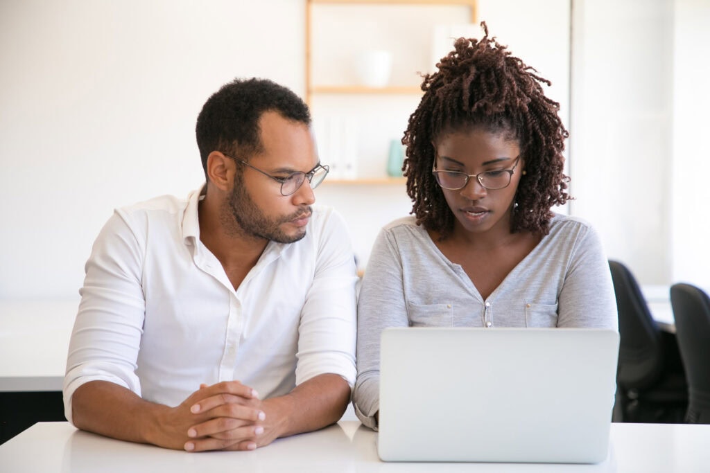 corporate trainer explaining company project details